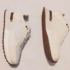 MALLET Lux Gum White Sand Trainer‎